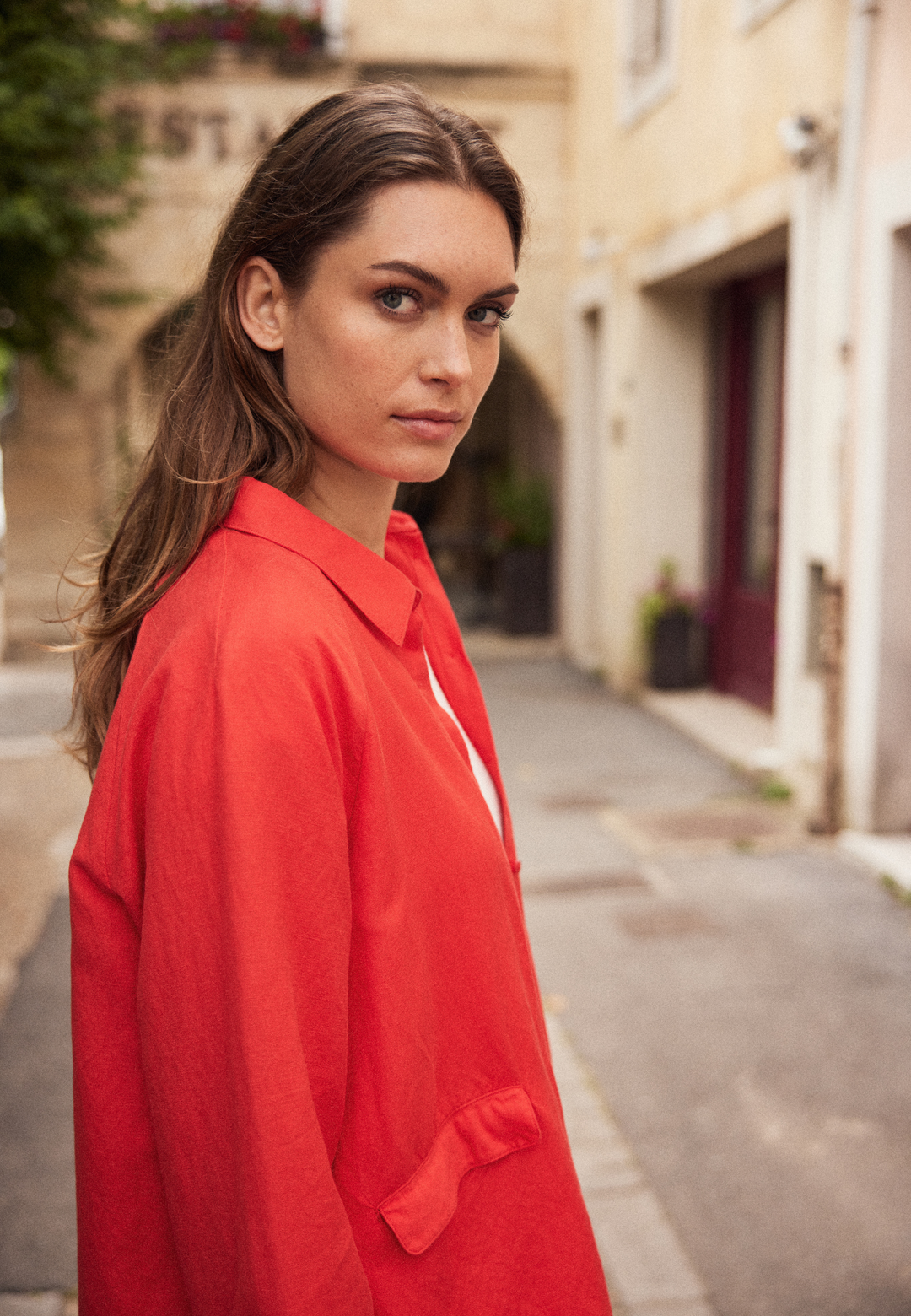 Bluse aus Leinen-Viskose-Mix mit aufgesetzten Taschen