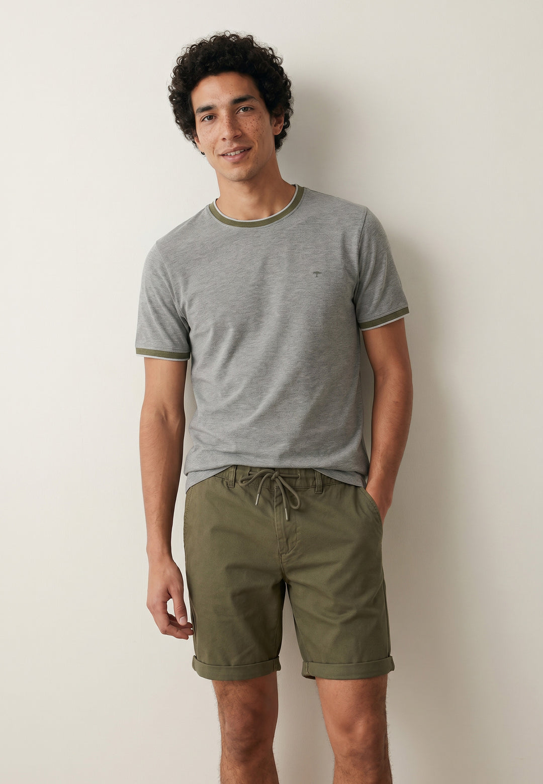 #farbe_dark-khaki