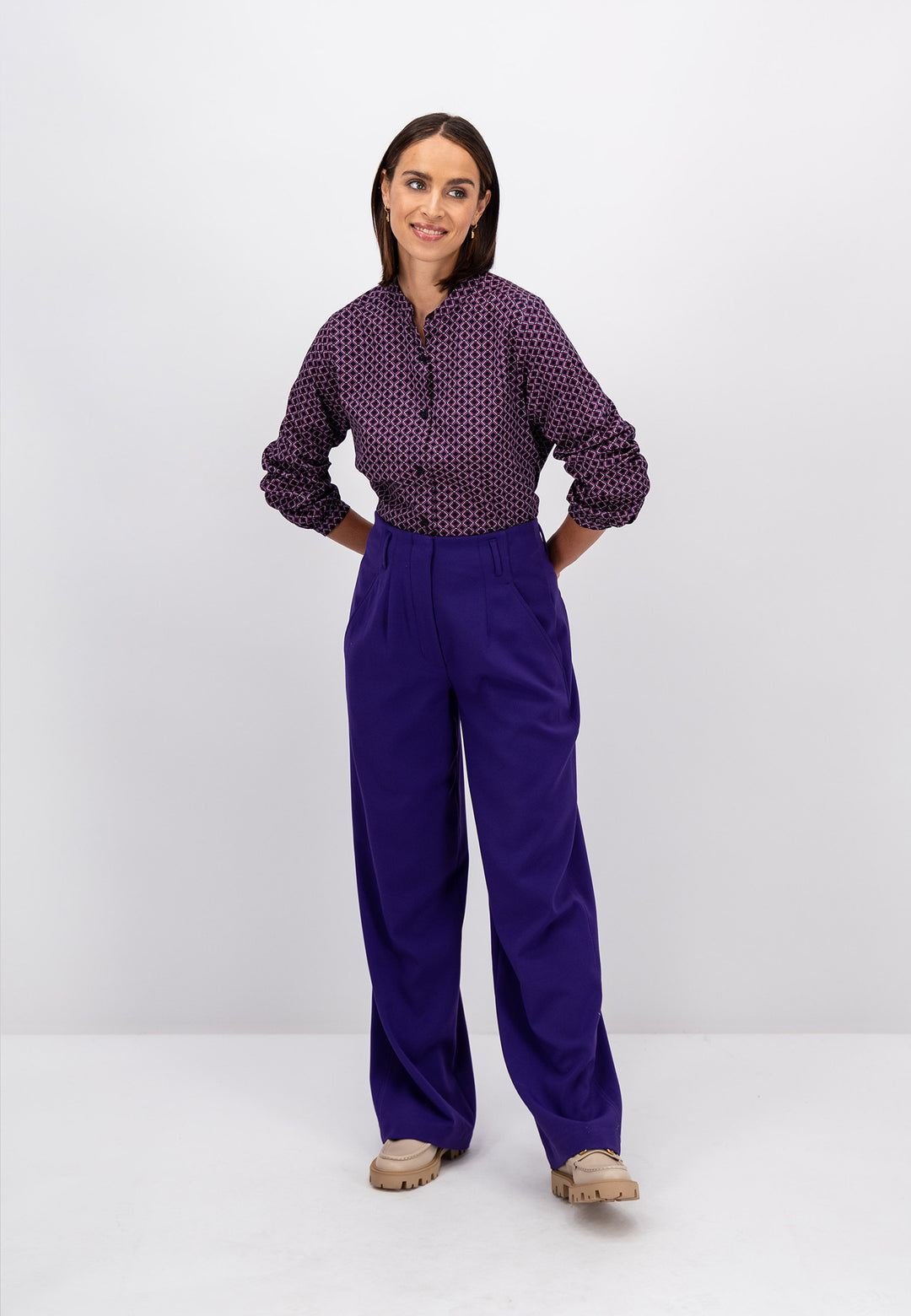 Stehkragenbluse mit abstraktem Muster – FYNCH-HATTON | Offizieller  