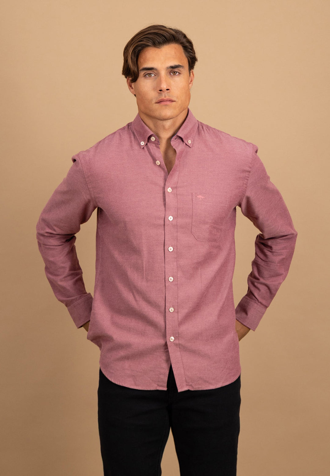Cotton shirt with chest pocket and button-down collar